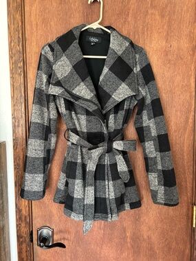 CoffeeShop Black and Gray Plaid Belted Trench Coat